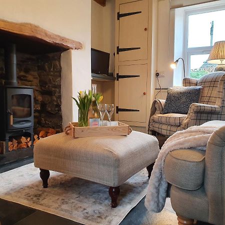 Cosy Cottage In Heart Of Llangollen Exteriör bild
